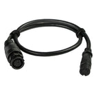 Adapter fra Navico til transducer, set fra siden med kabler synlige.