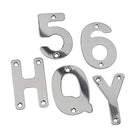 Roca M bogstav 75mm RF til teak skilt vist fra fronten